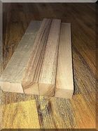 Nussbaum Massivkantel 30 x 30 mm MINI I  - 12,5 cm Länge 2-3 Seiten fehlerfrei